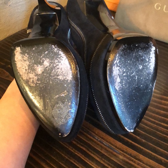 Gucci Zipper heels - Picture 16 of 17